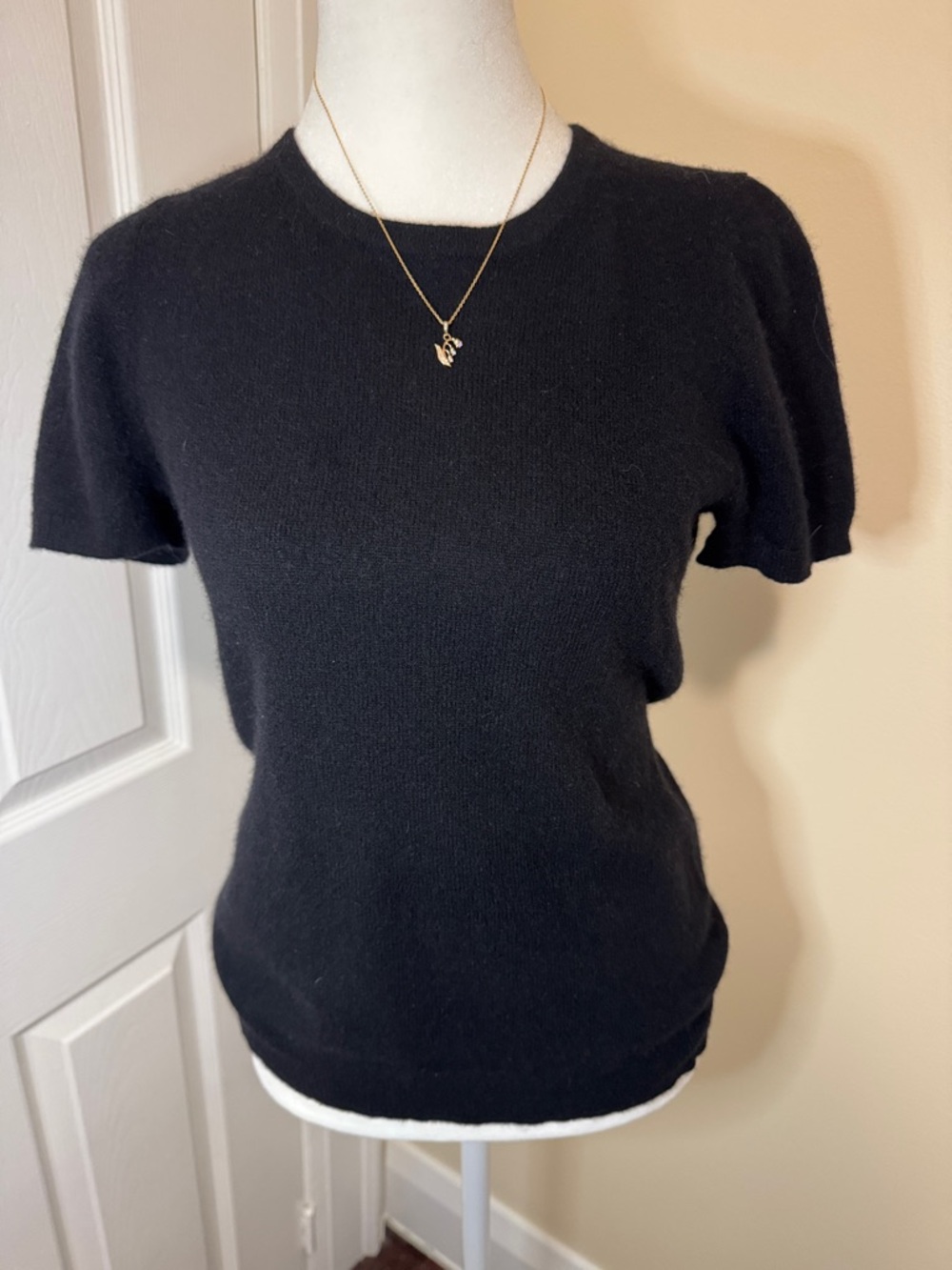 Charter Club Cashmere Black Short Sleeve Sweater